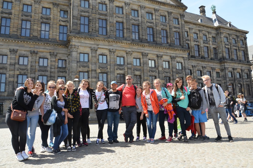 Vor dem königlichen Palast in Amsterdam